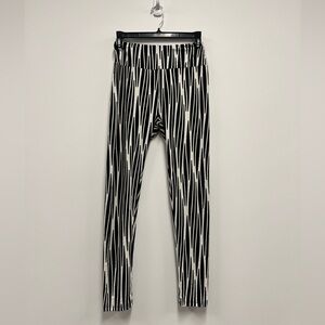 Amazon Women’s Black and White Stripped Leggings - Soft&Stretchy Size: XtraSmall